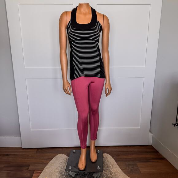 Lululemon Womens Active Scoopneck Black/White Striped Tank-Built In Bra-Size 4/6 - Picture 2 of 8